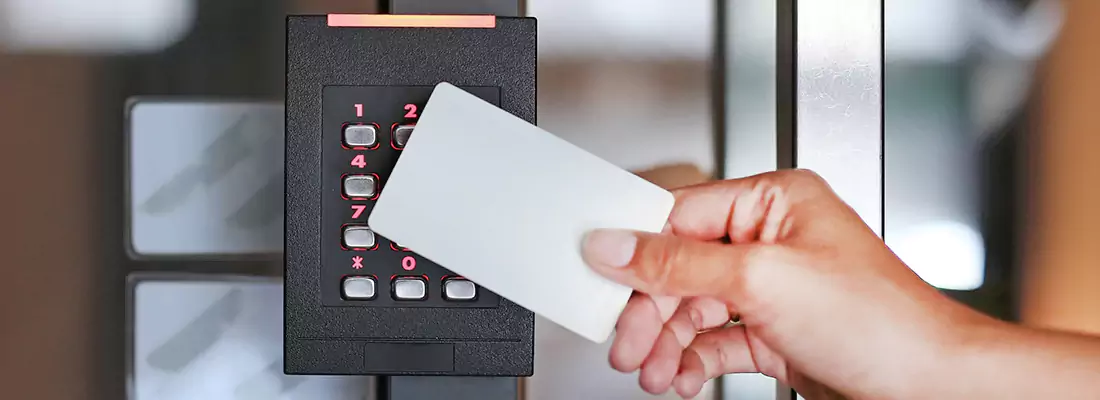 Benefits of Card Lock Readers for Properties in Dunedin, FL